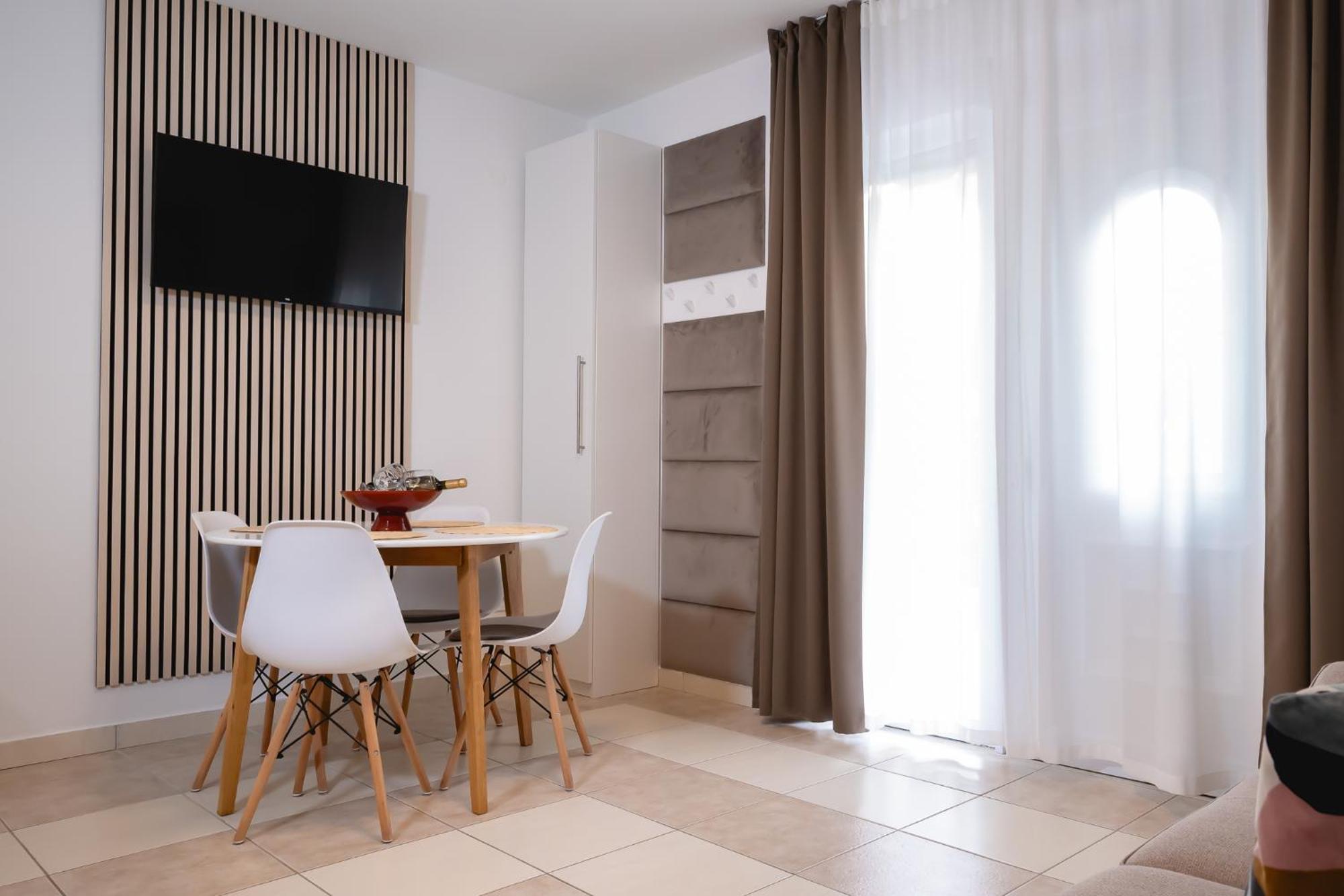 Locus Apartments ペトルチャネ エクステリア 写真