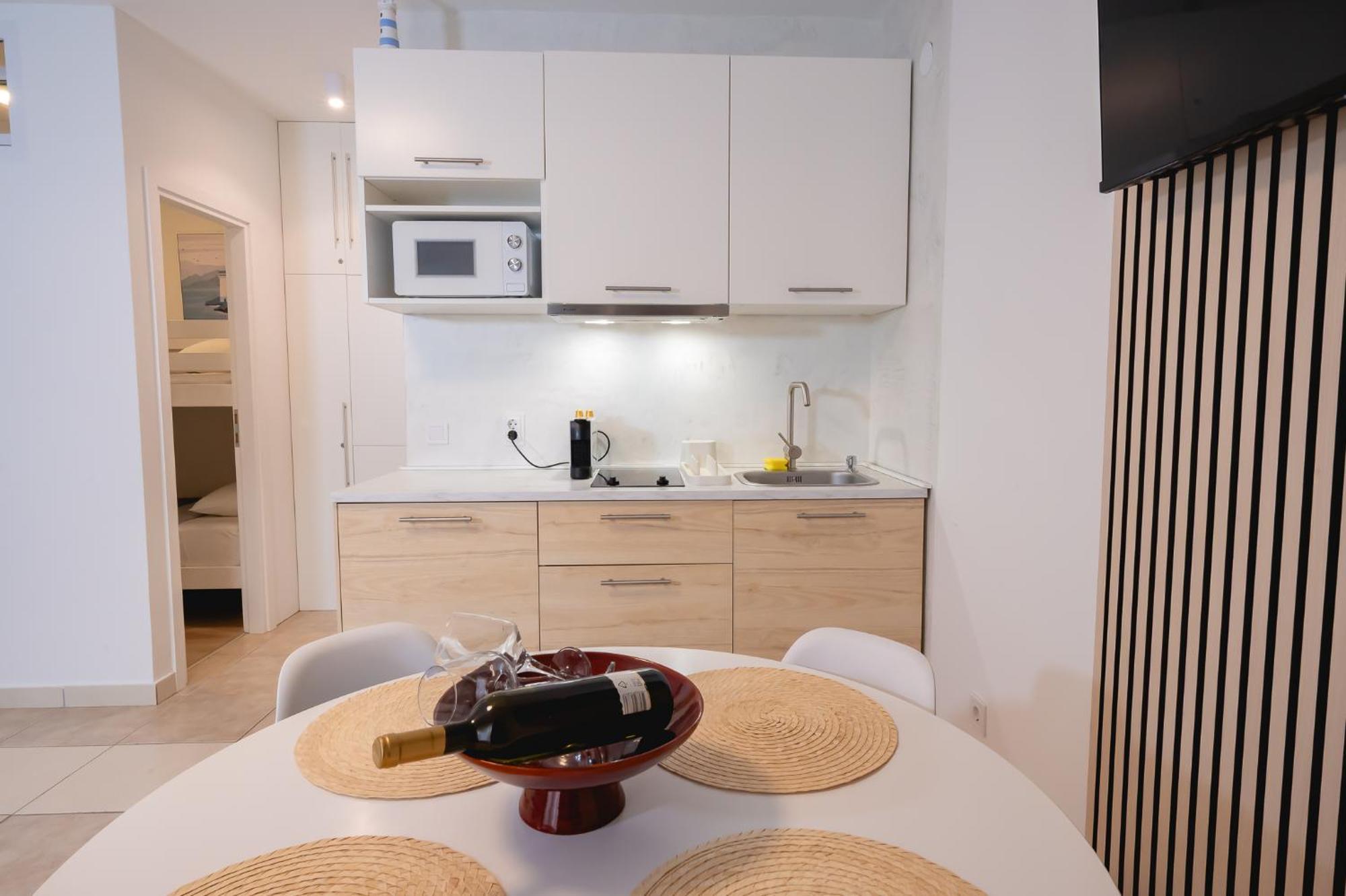 Locus Apartments ペトルチャネ エクステリア 写真