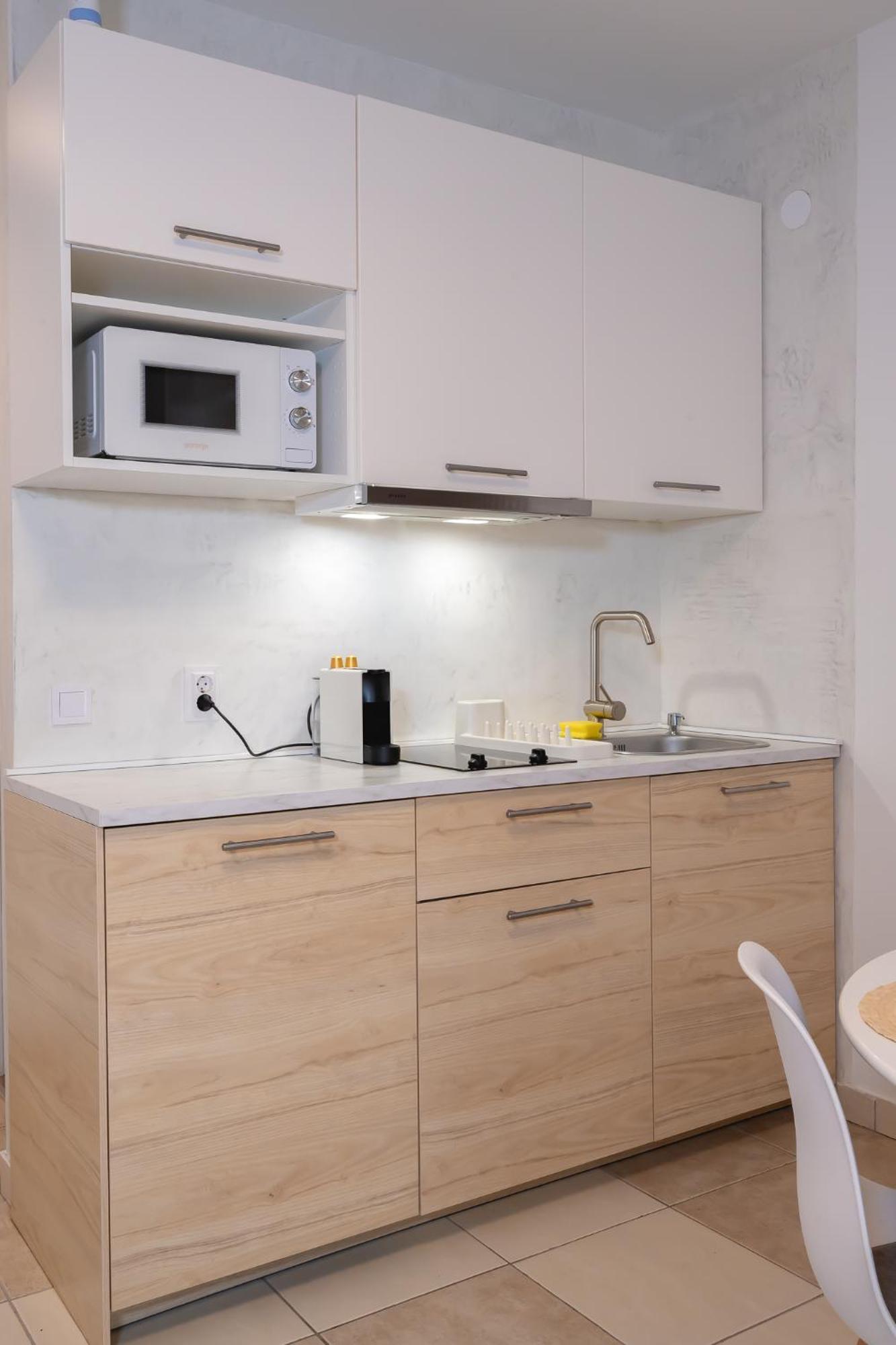 Locus Apartments ペトルチャネ エクステリア 写真